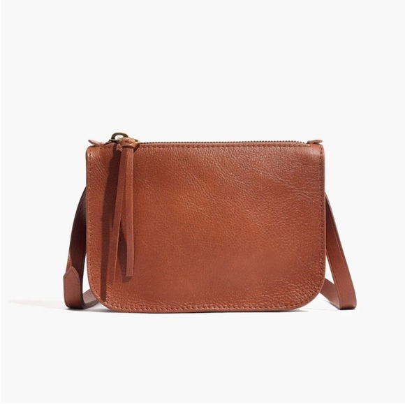Madewell Handbags - Madewell The Simple Pouch Leather Belt Bag Fannypack